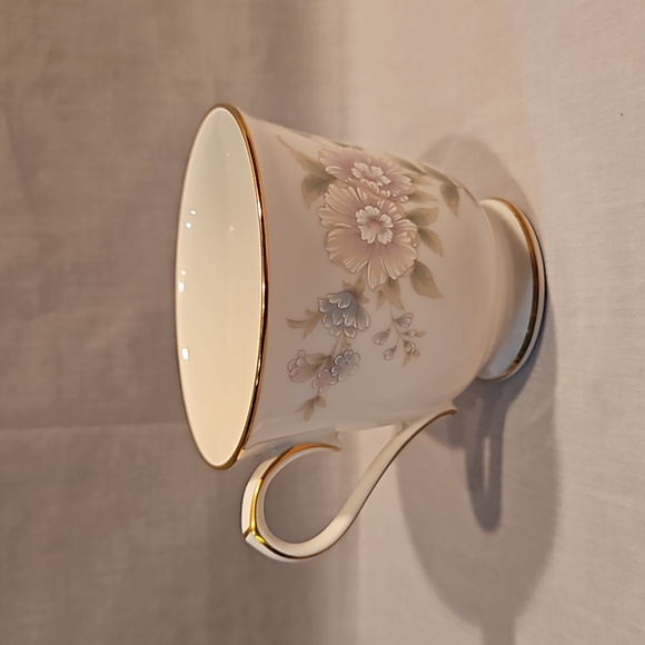 NEW Noritake Ivanhoe 7264 Five Piece Place Setting Ivory China - Picture 11 of 16